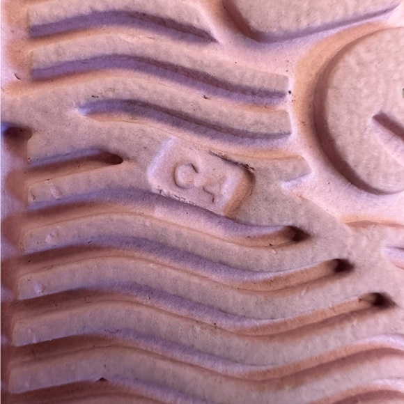 Native Jefferson Print Slip-On Shoes Pink White Daisy Toddler Size 4 - Picture 7 of 7